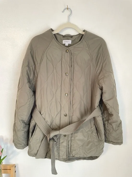 EVEREVE long green quilt jacket snap buttons with fabric belt size small - Picture 1 of 6